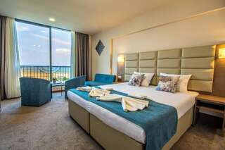 Отель Hotel Magnific Кранево Двухместный номер с 1 кроватью и прямым видом на море-1