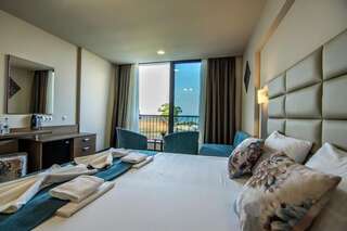 Отель Hotel Magnific Кранево Двухместный номер с 1 кроватью и прямым видом на море-2