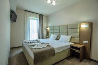 Отель Hotel Magnific Кранево Апартаменты с 1 спальней (для 2 взрослых и 2 детей)-1
